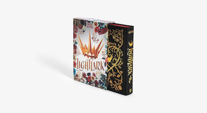 Lightlark: Collector’S Edition (The Lightlark Saga Book 1) (Volume 1)