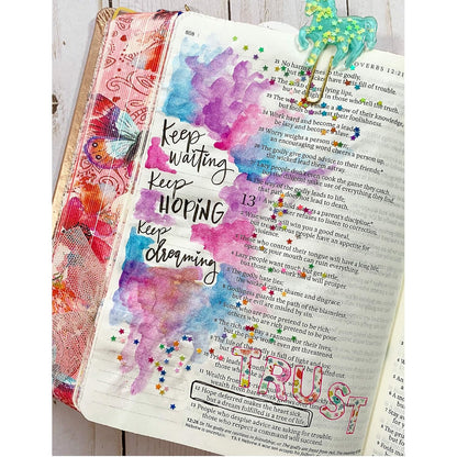 Tyndale NLT Inspire Catholic Bible (Hardcover, Rose Gold): Catholic Coloring Bible–Over 450 Illustrations to Color and Creative Journaling Bible Space, Religious Gifts That Inspire Connection with God