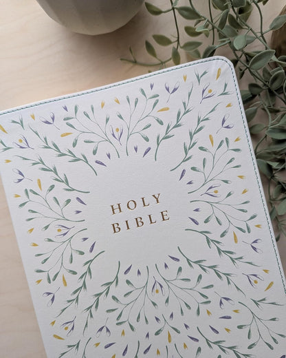 NLT Wide Margin Bible, Filament Enabled (Leatherlike, Grace & Bloom, Red Letter)